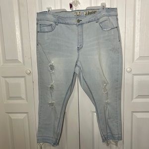 Light wash Jean Capris